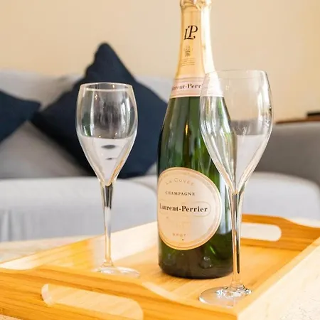 Evasion A Madeline Apartman Oiry